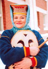 kolatravel russian lapland saami indigenous people ancestors finno-ugric folklore izhemtsy komi lappish costume lapps history reindeers proto-lapps reindeer nation reindeer-breeding sámi nentsi